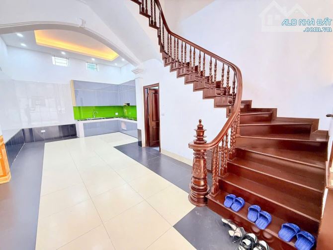 Bán nhà 5 tầng 70m2 với thiết kế đẹp từ trong ra ngoài gần khu đô thị Hinode, Hoài Đức! - 4
