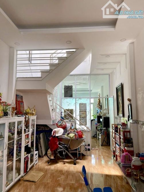 Bán nhà Mặt Tiền số Đường Lê Đức Thọ 115m2, Gần Ngã 4 Chợ Xóm Mới - Hơn 8 tỷ - 4
