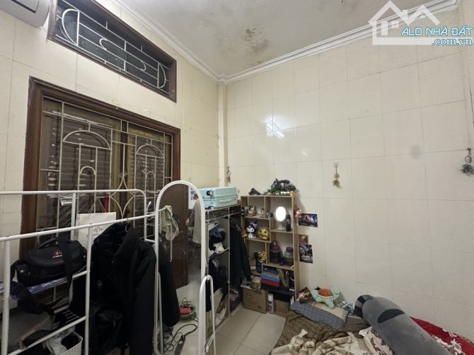 Chính Kinh - Chính chủ nhờ bán_ View hồ _ Tiện ích ngập tràn_ Gara - 2