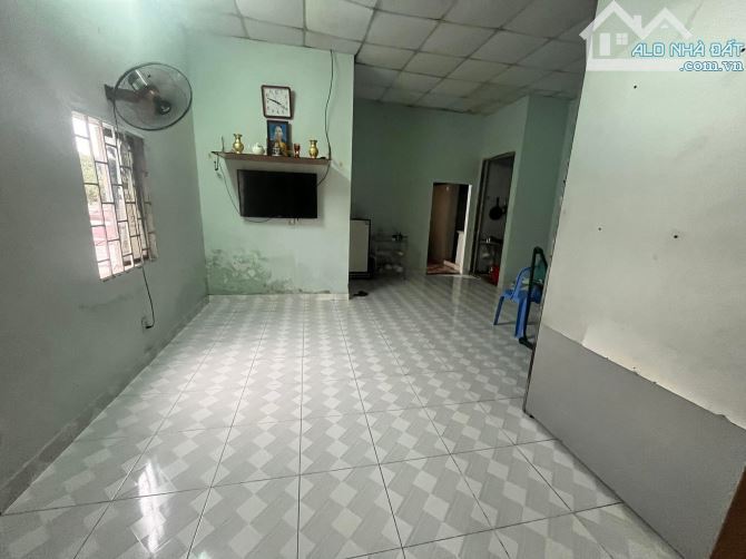 Nhà Sổ Hồng Riêng + 5 phòng trọ Xóm nghèo Dĩ an Bình dương 3 tỷ 600 triệu chẵn - 4