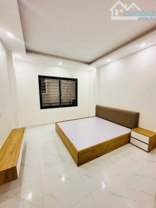 7 TỶ NHÀ PHẠM VĂN ĐỒNG - FULL NỘI THẤT - NGÕ THÔNG - 5 TẦNG - 30M2 - 4