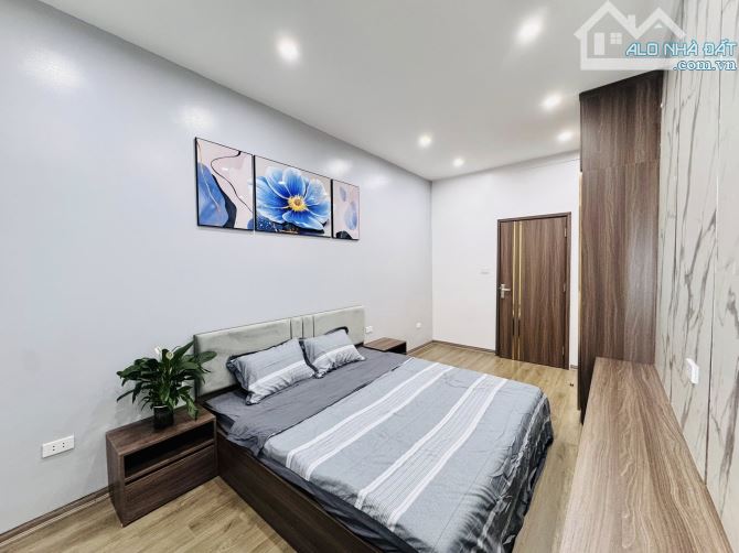 Xỉu Up Xỉu Down! Nhà đẹp Nguyễn Chí Thanh 24m2, NT long lanh, ngõ Sh quay đầu, sát ô tô - 5