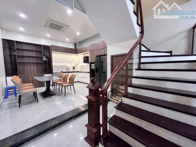 🔥SIÊU PHẨM-TT CẦU GIẤY-GẦN PHỐ GẦN ÔTÔ-NHÀ ĐẸP DÂN XÂY-SỔ ĐỎ HOA KHÔI-DT 70M X13TỶ - 5