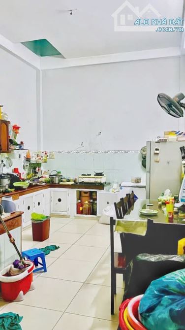 Nhà 3 tầng BTCT Khuông Việt, hẻm 8m có lề, 70m², 3PN, tiện ở và làm vp, chỉ 10.8 tỷ TL - 5