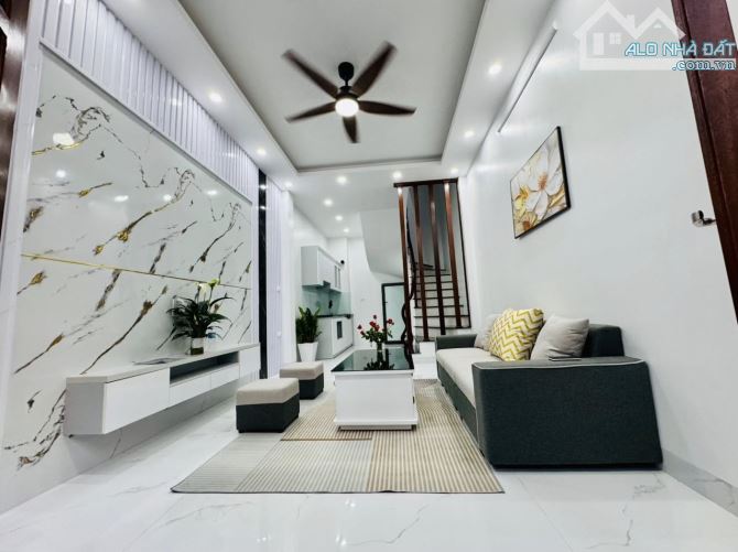 TÂY HỒ LẠC LONG QUÂN 50m GIÁ 16 TỶ NỘI THẤT SANG TRỌNG THANG MÁY HIỆN ĐẠI - 5
