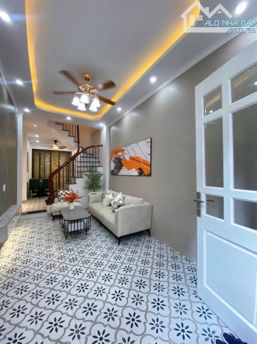 📍 7 TỶ CÓ NHÀ ĐẸP TT ĐỐNG ĐA - Bán nhà Trần Hữu Tước , HỒ ĐẮC DI 32M - 5 TẦNG- 6 NGỦ - 5