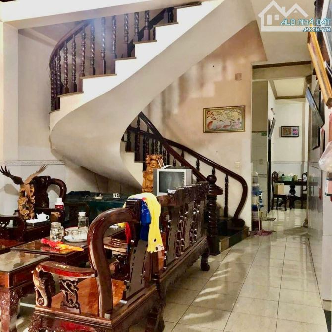 DĨ AN NHÀ 2 TẦNG MẶT TIỀN KINH DOANH DT 272 M2 GIÁ 16 TỶ TL - 5