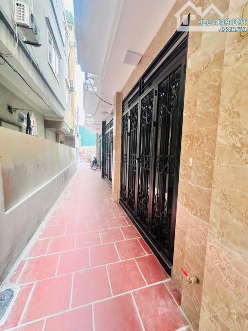 7 TỶ NHÀ PHẠM VĂN ĐỒNG - FULL NỘI THẤT - NGÕ THÔNG - 5 TẦNG - 30M2 - 5