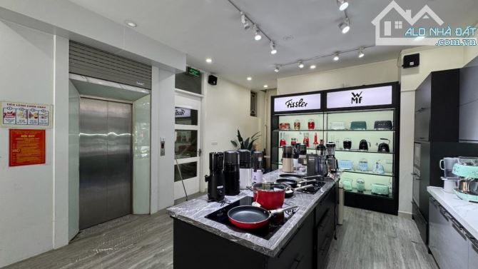 Bán nhà phố Hùynh Thúc Kháng Đống Đa 100m2 9 tầng 20m mặt tiền kinh doanh ngày đêm - 6