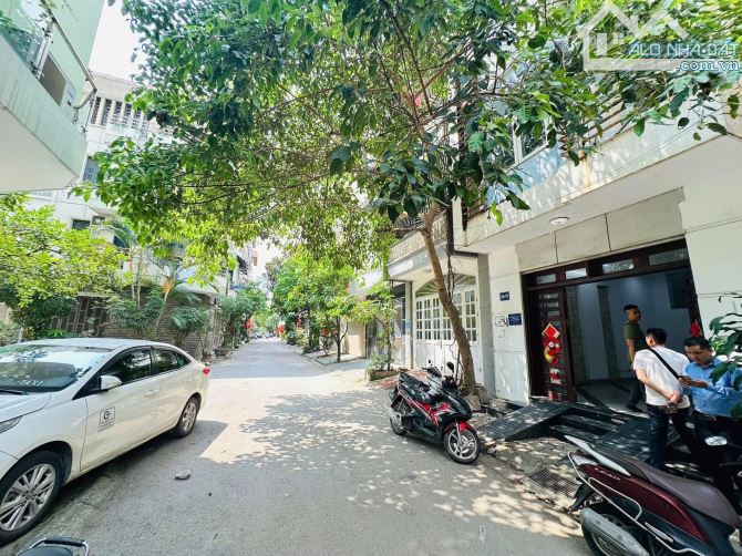 bán nhà văn quán hà đông, 69m , mặt tiền 4,6m, phân lô, kd, giá chỉ 17 t.ỷ - 6