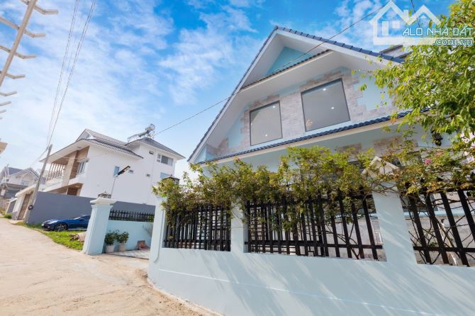 Căn biệt thự sân vườn 200m²🔥10 Tỷ 500- Nam Hồ- P11 Đà Lạt🚘Cách Hồ Xuân Hương 3km - 6