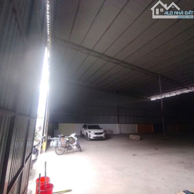 Cho thuê kho đường Văn Tiến Dũng, Bắc Từ Liêm, HN. DT 500m, có điện 3fa, xe công đỗ cửa. G - 6