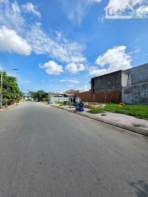 Bán đất 5.7x10.8m, đường N7 KDC Lê Phong p. Đông Hòa kế sân vận động Dĩ An - 6