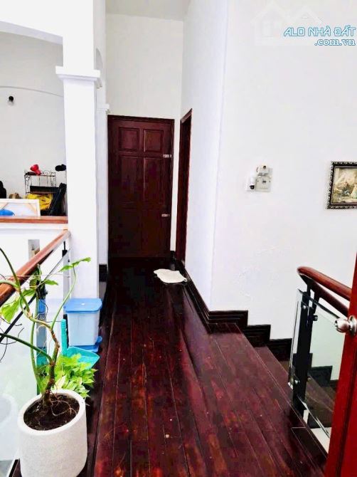 KHU VIP CỘNG HÒA TÂN BÌNH-NGAY NHÀ GA T3-BIỆT THỰ 3 TẦNG-DT 7.2Mx22M - 7