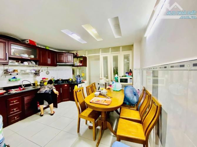 Bán nhà hẻm xe hơi Tân Bình 5 tầng BTCT 60.5m2 7PN chỉ 9.15 tỷ TL - 7