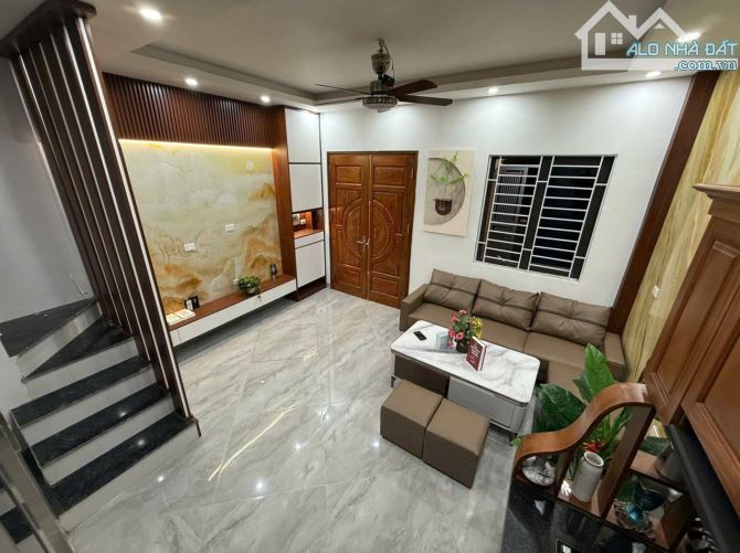 Bán nhà Cổ Nhuế, Bắc Từ Liêm, 31m2, 6 tầng thang máy, mặt tiền 5.1m, giá 8.2 tỷ - 7