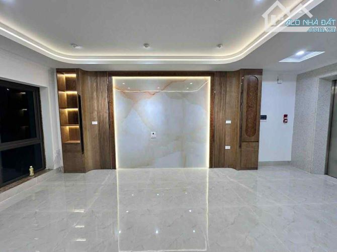 Chính chủ bán nhà mới xây 8tầng, 39m, ô tô ngủ trong nhà, Royal Nguyễn Trãi, Thanh Xuân - 7