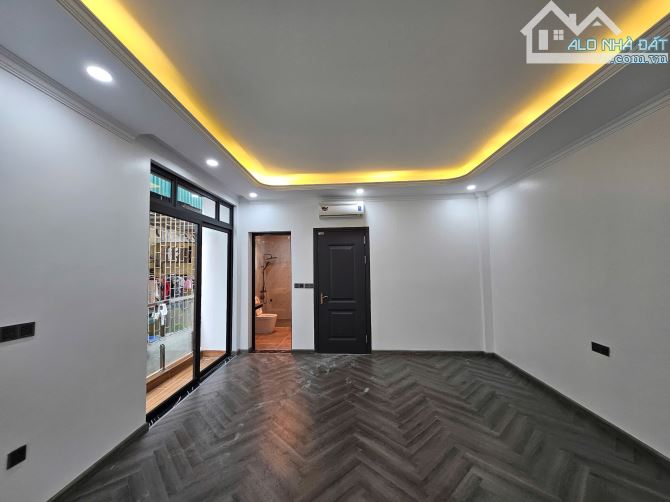 HOÀNG NHƯ TIẾP 48M2 - 6TẦNG THANG MÁY - 20M RA ĐƯỜNG OTO TRÁNH - CHỈ HƠN 12TỶ - 8