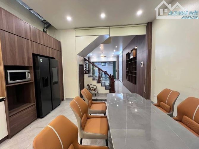 🔥SIÊU PHẨM-TT CẦU GIẤY-GẦN PHỐ GẦN ÔTÔ-NHÀ ĐẸP DÂN XÂY-SỔ ĐỎ HOA KHÔI-DT 70M X13TỶ - 8