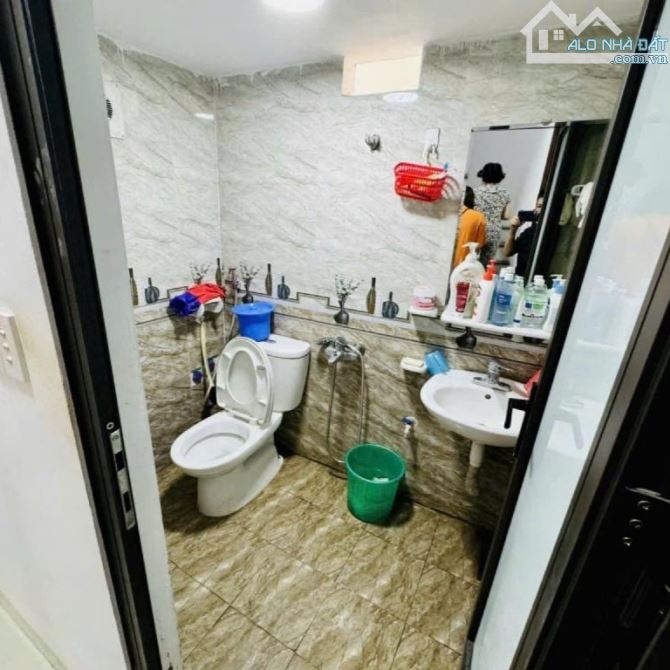 Nhà Trịnh Văn Bô 37m2 5 tầng 3 thoáng 1 nhà ra ô tô gần trường, chợ an sinh đỉnh 4 tỷ 6 - 8