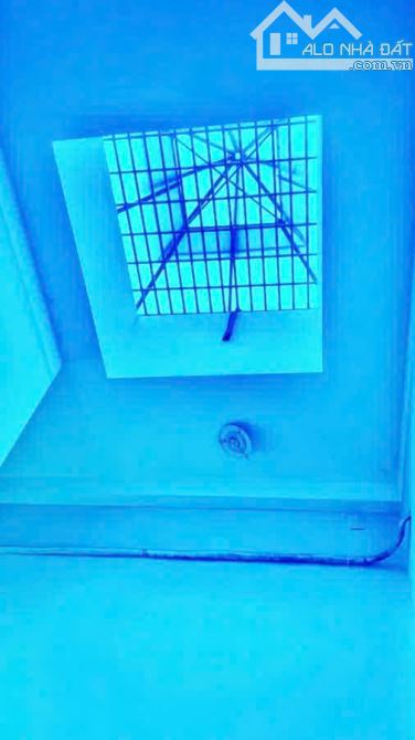 Nhà 3 tầng BTCT Khuông Việt, hẻm 8m có lề, 70m², 3PN, tiện ở và làm vp, chỉ 10.8 tỷ TL - 8