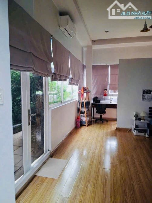 KHU VIP CỘNG HÒA TÂN BÌNH-NGAY NHÀ GA T3-BIỆT THỰ 3 TẦNG-DT 7.2Mx22M - 9