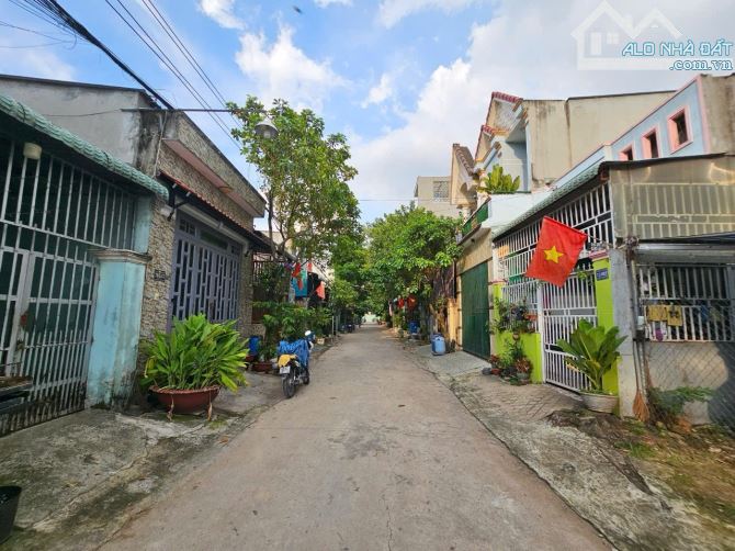 Nhà phố gần kdc Tứ Hải, phường Tân Đông Hiệp, TP Dĩ An. 3,5 tỷ - 9