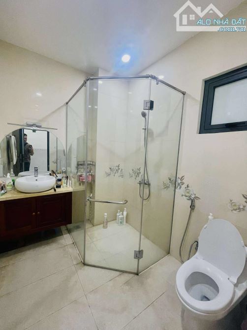 NHÀ LÊ QUANG ĐỊNH 4 TẦNG 135m2 NỞ HẬU, 7 PN ĐANG CHO THUÊ - GIÁ 19.9 TỶ - 9
