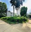 DUY NHẤT 1 LÔ CÓ DT 100m2 GIÁ CHỈ 9xxTR VỊ TRÍ ĐỐI DIỆN UBND VÀ TRƯỜNG HỌC