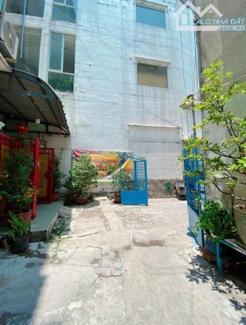 Sát MẶT TIỀN Nguyễn Thái Sơn P4 Gò Vấp, 4 Tầng 5PN, DT 42m2, 5.4 tỷ TL