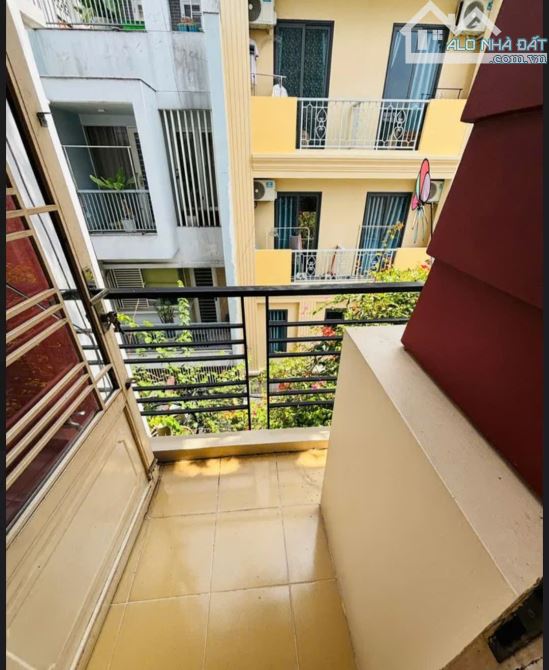 Bán nhà 4 tầng 52m² tại Khuông Việt, Phú Trung – 4PN, 3WC, giá 8.5 tỷ – Sổ hồng riêng,
