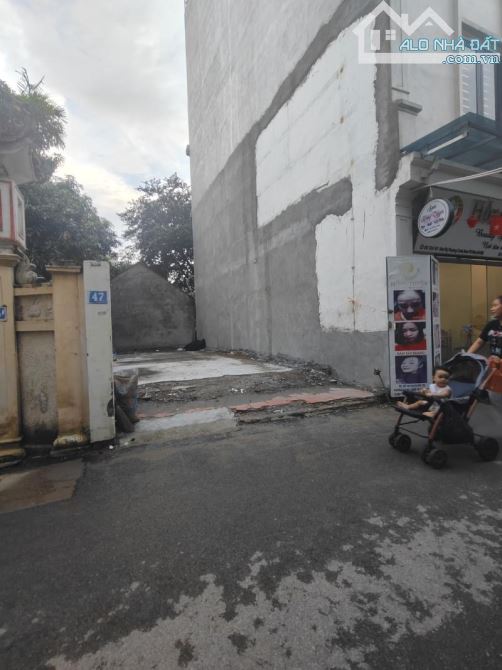 Bán đất Trần Thái Tông lô góc 3 mặt thoáng 55m2 giá 6.. Tỷ.