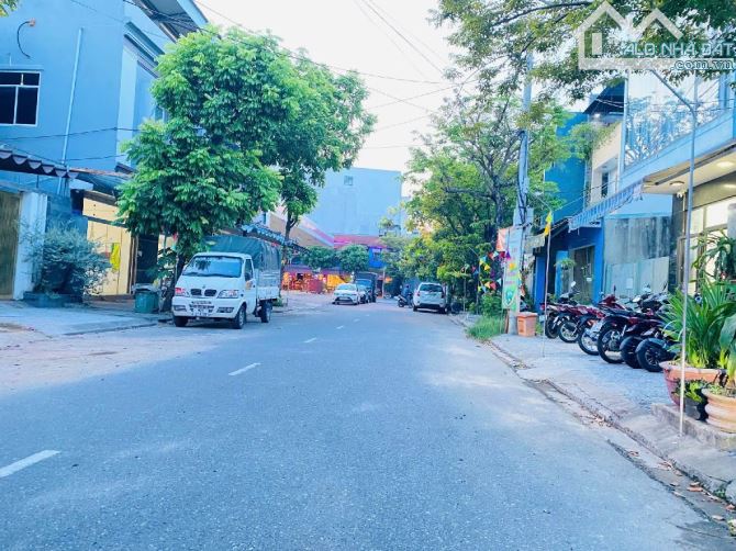 BÁN ĐẤT TẶNG DÃY TRỌ 5 PHÒNG ĐANG CHỢ THUÊ- CẨM LỆ - DIỆN TÍCH HƠN 100M2- CHỈ 5,x TỶ