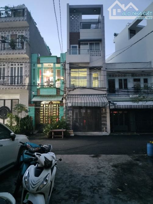 Bán nhà 4 tầng (mới tinh), đường rộng 6m, có sân đậu ô tô, Tân Hóa, P14, Q.6