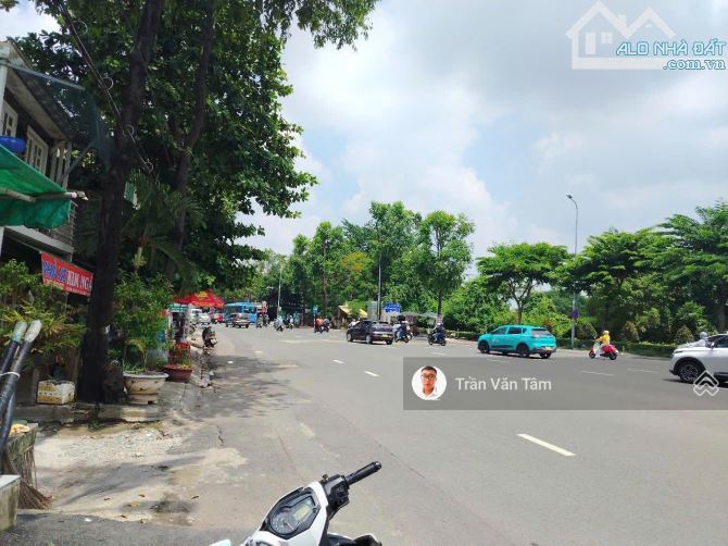 Ngay bến xe Miền Đông! Bán nhà hẻm xe hơi (DT:4x17m CN 64m2) 2 tầng + xe hơi đậu trong nhà