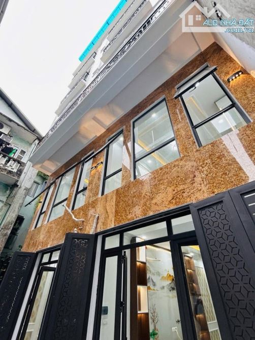 Bán tòa CHDV Yên Xá, 320 m2, 9 tầng, mt 7m, ô tô vào nhà, ngõ thông, 150 phòng, 78 tỷ