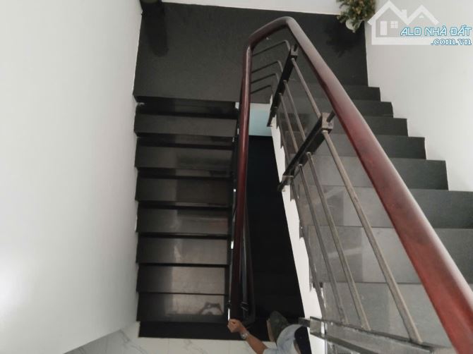 Bán gấp nhà 4 lầu, Đường Nguyễn Văn Công, P3 Gò Vấp, 68m2, chỉ 9,89 tỷ TL