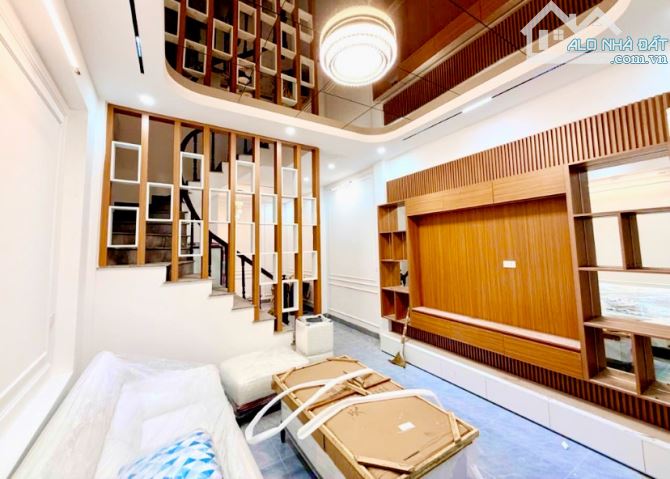 BÁN NHÀ XUÂN ĐỈNH 40M² X 4 TẦNG – NHÀ TỰ XÂY CỰC CHẮC, NGÕ THÔNG Ô TÔ, NỘI THẤT ĐẸP, 8.2TỶ