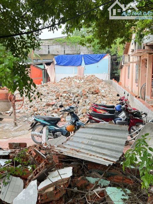 Bán Đất Mặt Tiền , Gần sân vận Động Dĩ An , Đường 6m Thông