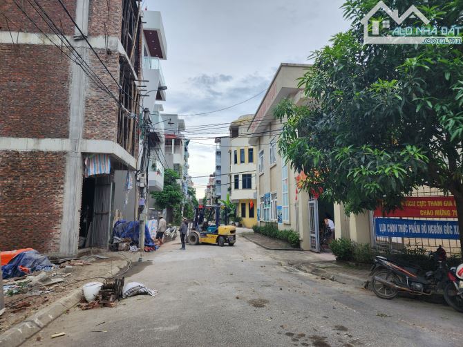 BÁN GẤP 50M2 ĐẤT, LÔ GÓC, PHÂN LÔ, Ô TÔ TRÁNH, DV TÂN TÂY ĐÔ, GIÁ ĐẦU TƯ.