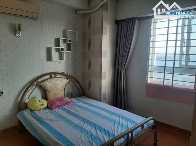 CẦN CHO THUÊ CĂN HỘ SỐ 2 NGUYỄN HỮU CẢNH 2P 1W CÓ NỘI THẤT-VT