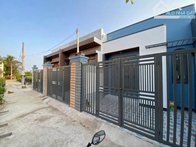 Nhà cấp 4 vừa xây xong, SHR, 89,2m2, 2PN, An Hòa, Tx Trảng Bàng, Giá 850 Triệu.
