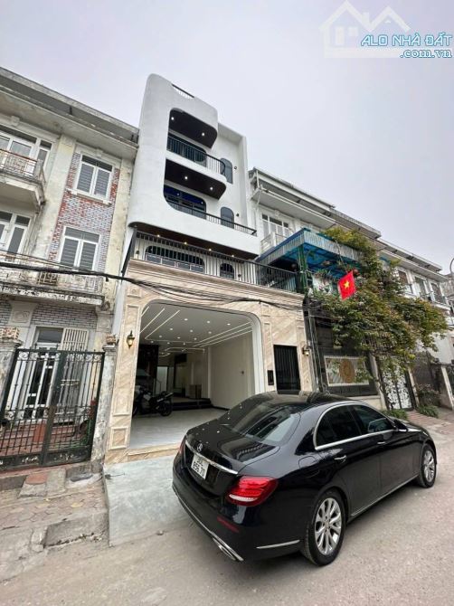 BÁN NHÀ PHÂN LÔ 2 THOÁNG TRẦN QUỐC HOÀN, 57M2 × 4 TÂNG, MT 5M, 21.5 TỶ