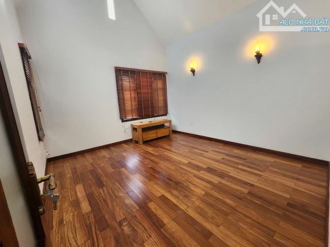 BÁN NHÀ PHỐ XUÂN ĐỈNH TỪ LIÊM 28 TỶ 130M2 MT 8.5M 5T THANG MÁY Ô TÔ  KINH DOANH