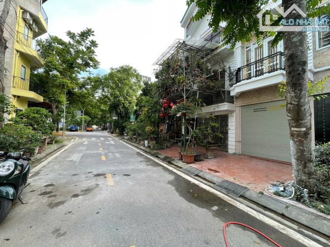 Bán nhà Thạch Bàn, Long Biên, phân lô vỉa hè, ô tô tránh, kinh doanh 59m2 nhỉnh 14 tỷ