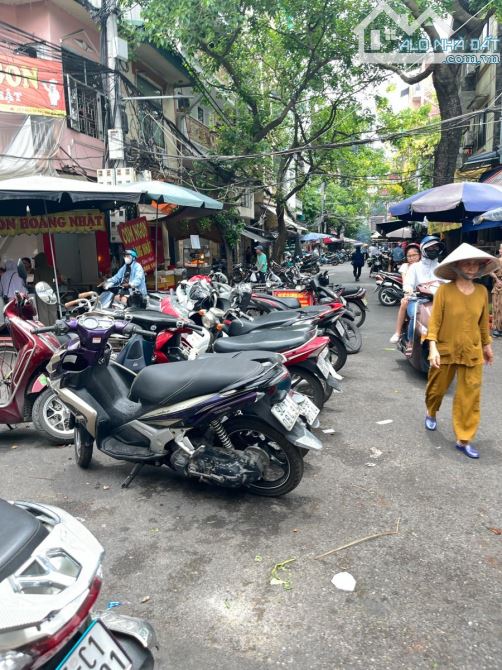 Yên bái 2. Diện tích 72,6m. 2 tầng ,mặt tiền bao quanh 14m, giá 28 tỷ ,Hai Bà Trưng