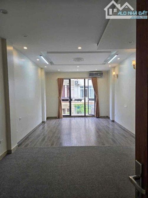 Cho thuê biệt thự 2 mặt tiền ngõ 381 Nguyễn Khang Cầu Giấy Hà Nội