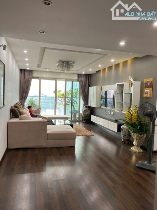 Cho thuê căn hộ Mandarin 3 phòng ngủ full nội thất sang trọng, 172m2, giá 26 tr/tháng
