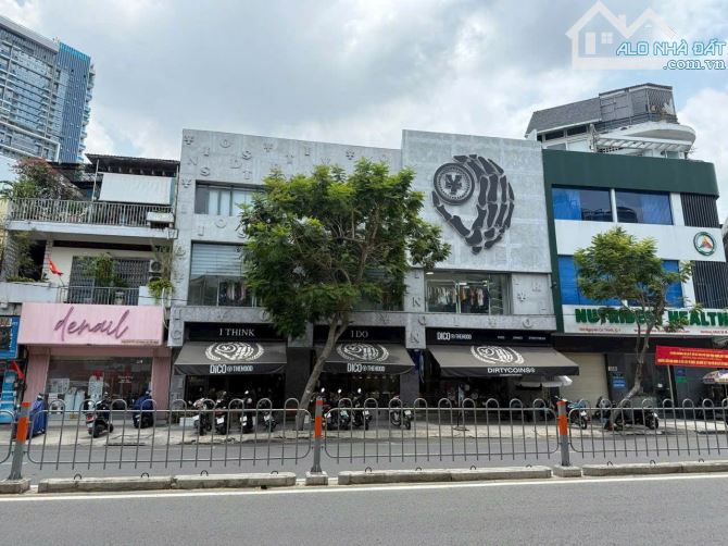 Mặt Tiền NGUYỄN CƯ TRINH Bề Ngang 16m Cách Chợ Bến Thành 2Km [103,9m²] 3 Tầng HĐT 115Tr