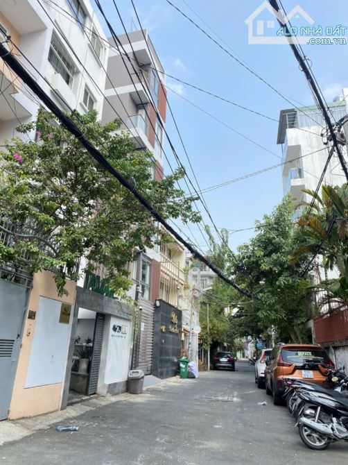 Bán nhà mặt phố 207 Lý Tự Trọng, P. Bến Thành, Q1 |300m đến chợ Bến Thành